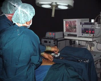 minimally invasive IR laser surgery in clinical trial